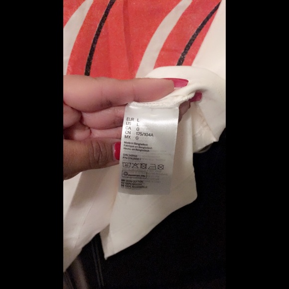 Graphic tee - Picture 3 of 3